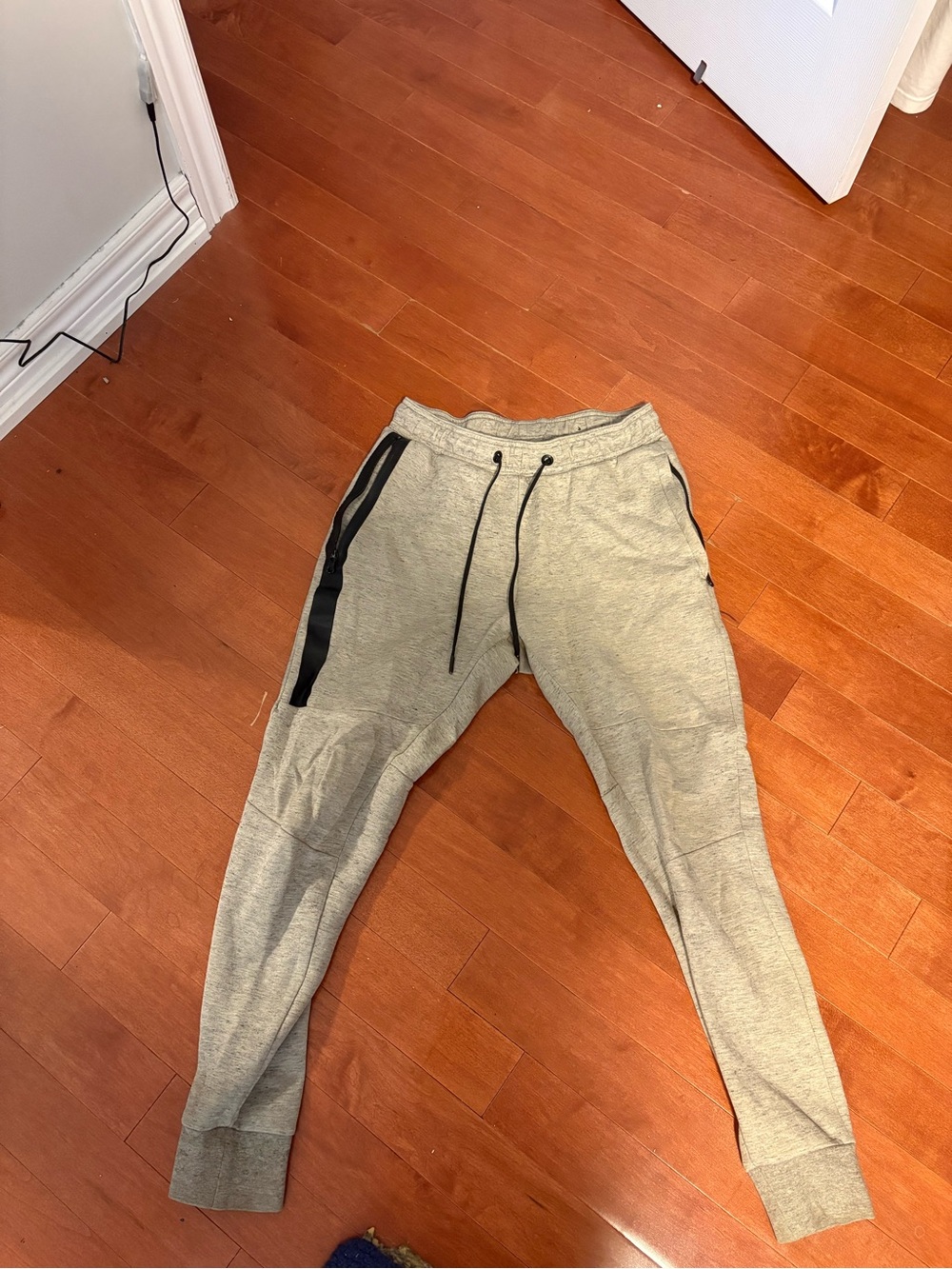 American Eagle Outfitters Gray Jogger Sweatpants with Black Side Trim